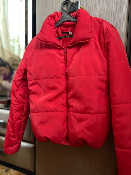 Курточка жіноча S