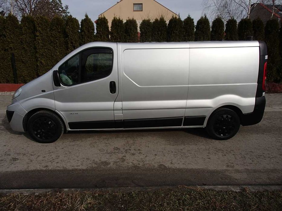 Renault Trafic II 2.0 DCI 115KM  Bardzo Dobry Stan L2H1 klimatyzacja !