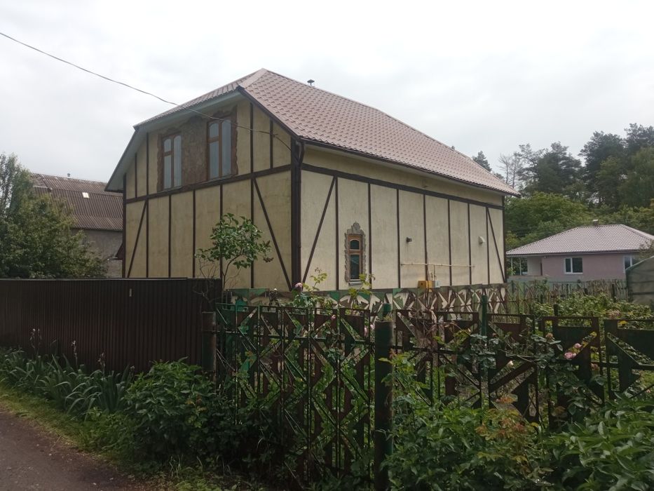 Продаю дачний будинок