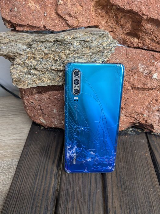 Huawei P30 під заміну дисплея