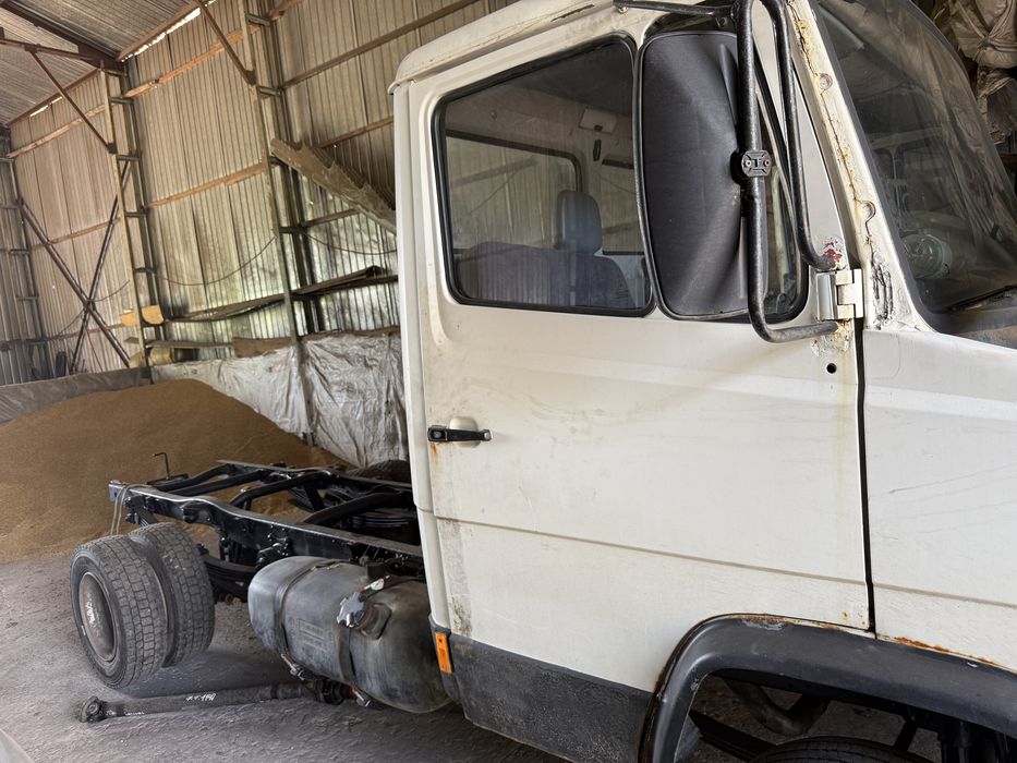 Продам незаконченный проект самосвал Mercedes Vario 4.3 подойдёт для любого проекта