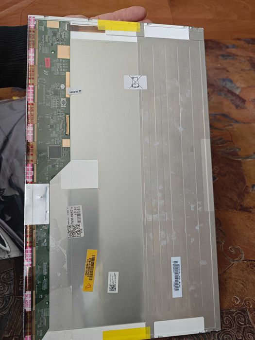 Matryca LED do laptopa 18.4'