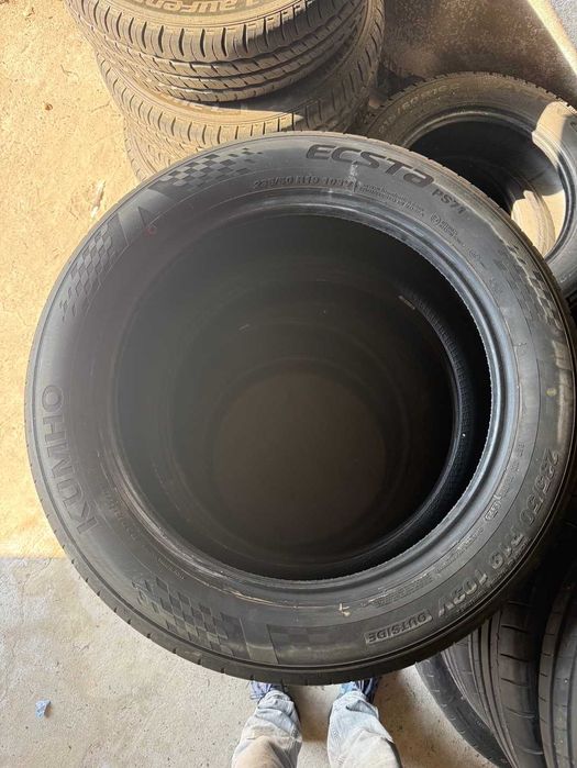 Opony KUMHO 235/50 R19 103V
