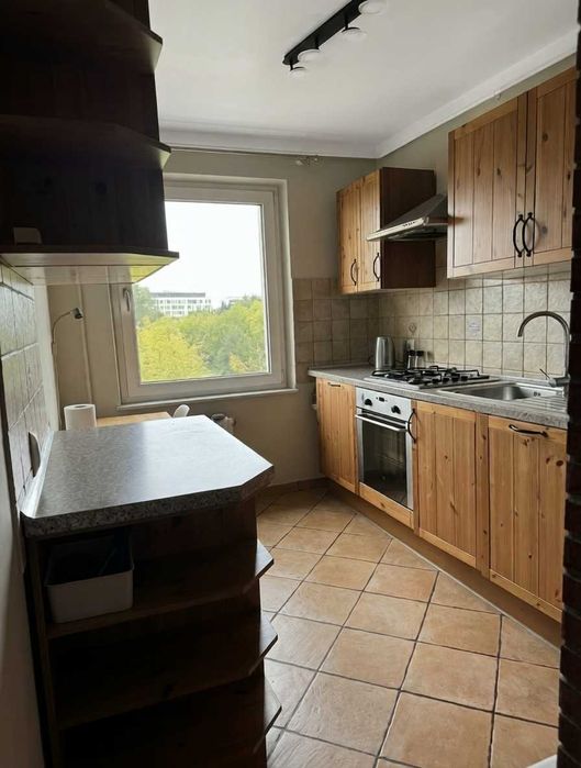 3 pokoje 59m² os. Winiary, osobna kuchnia balkon, 200m tramwaj, piwnica, murowany garaż