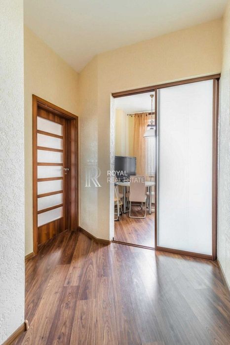 Продаж Квартира Київ ЖК «Оазис» Оболонь 2 кімнати 73,5 м² Вид на Дніпро 12 поверх Кладова Яхт-клуб Набережна Престижна локація Інфраструктура