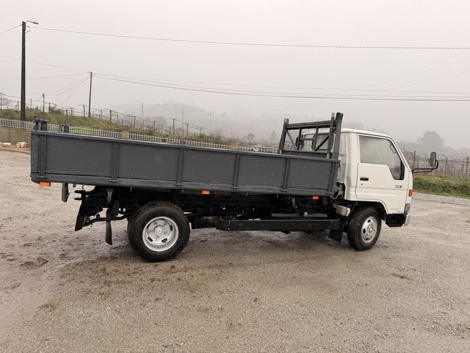 Toyota Dynna 280 pesada