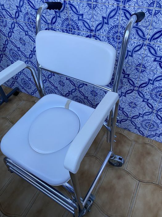 Vendo cadeira sanitaria
