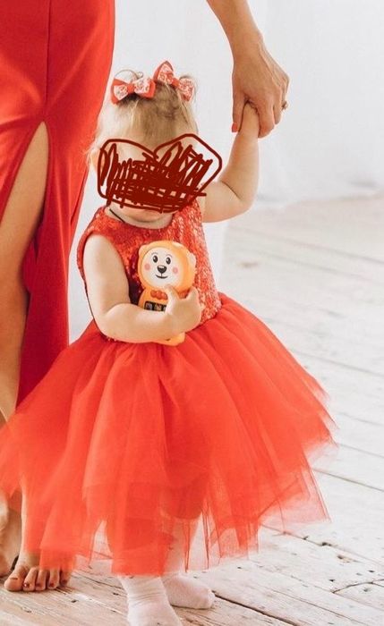 Плаття для дівчинки на  1-1,5 роки