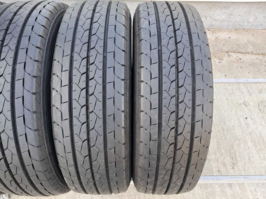Резина літо 99% протектор Bridgestone 195/70 R15C Duravis R660