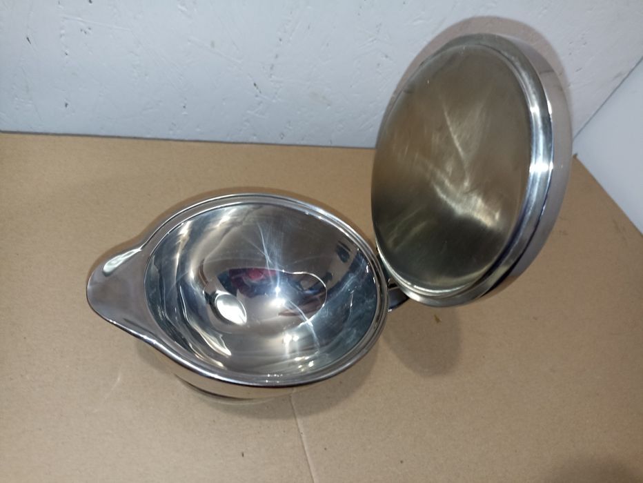 Metalowa termoizolacyjna dzbanek sosjerka 400ml Stainles steel