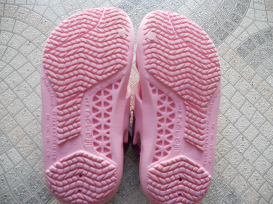 Chinelos de piscina Tam. 23 e Tam. 25/26