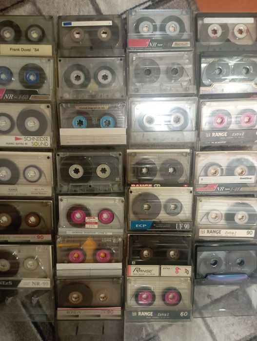 Аудио кассеты одним лотом