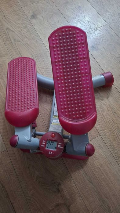 Step Decathlon, Urgente467946778835691521