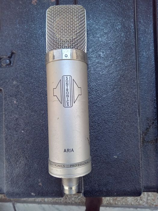 sontronics aria. Microfone