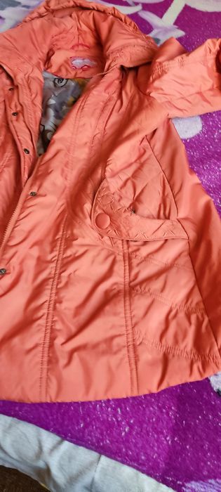 Куртка жіноча, осіння 52 розмір.