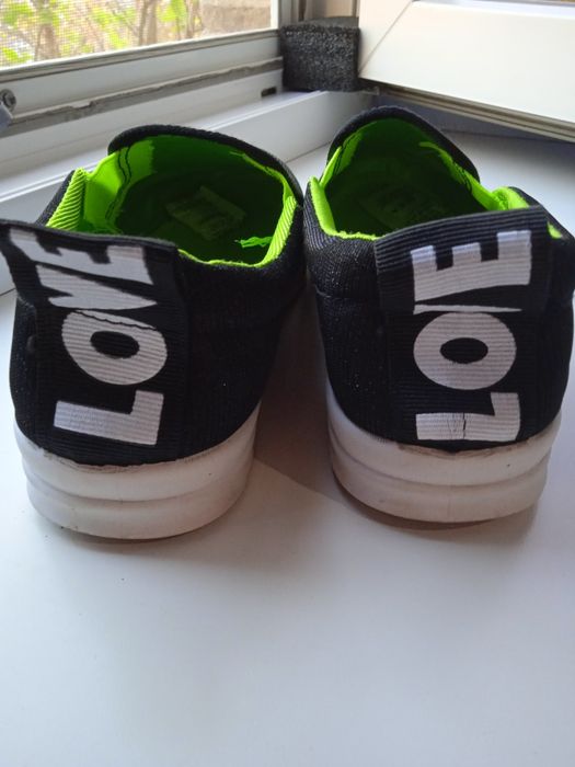 Мокасины, слипоны, кеды 39р