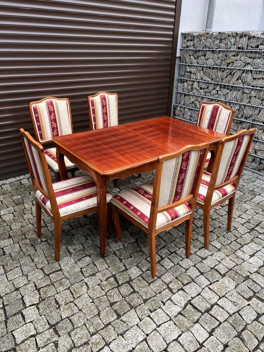 Stół Ludwik drewno orzech ala Ludwikowski Venus 1985r ( bez krzesel )