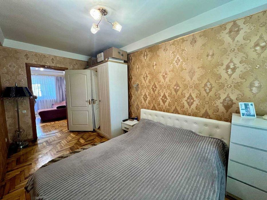 Продам 2х комнатную район "Варуса"