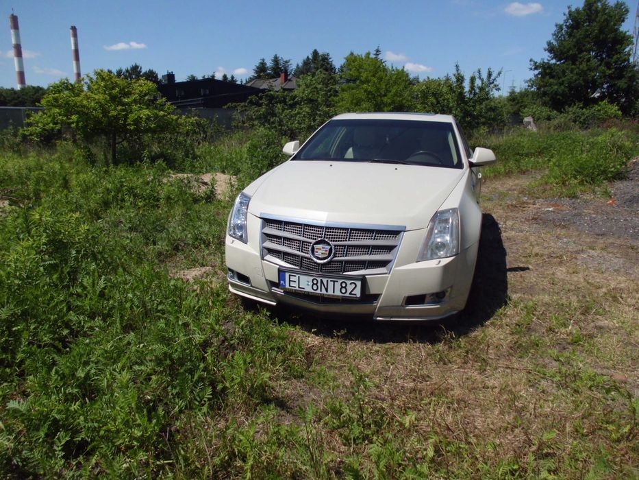samochód cadilac cts 3.6