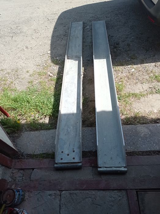 Пандус автомобильный.