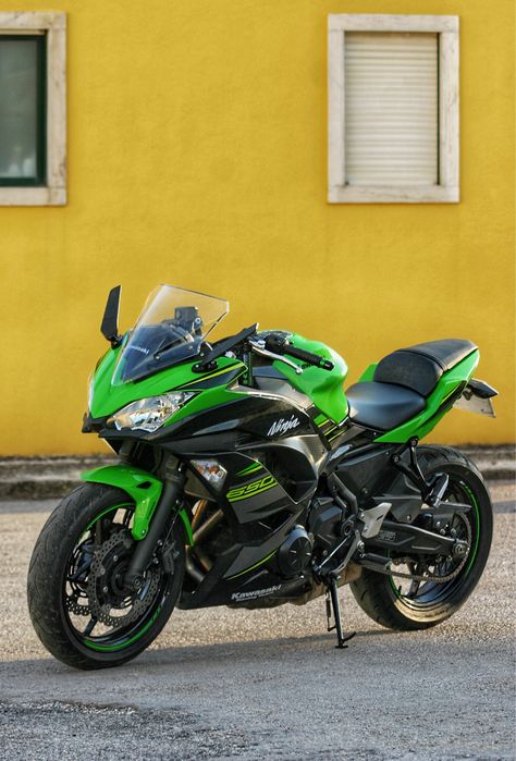 Kawasaki Ninja 650 KRT