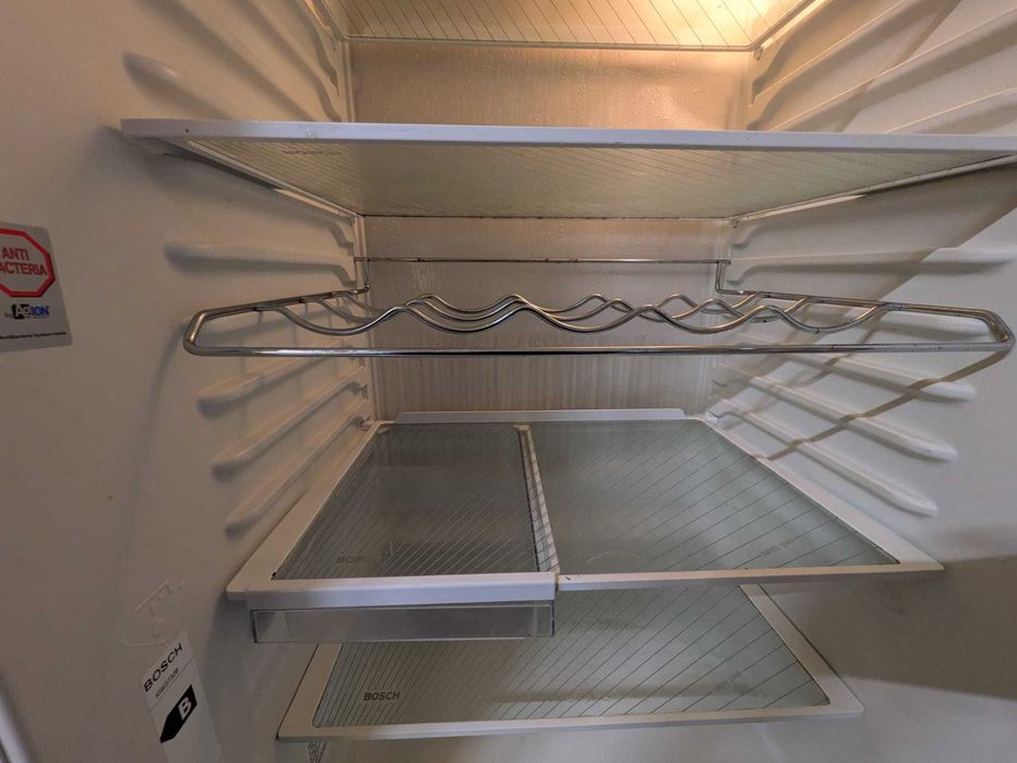 Vendo Peças para Combinado Bosch KGS 37320 - Prateleiras em Vidro