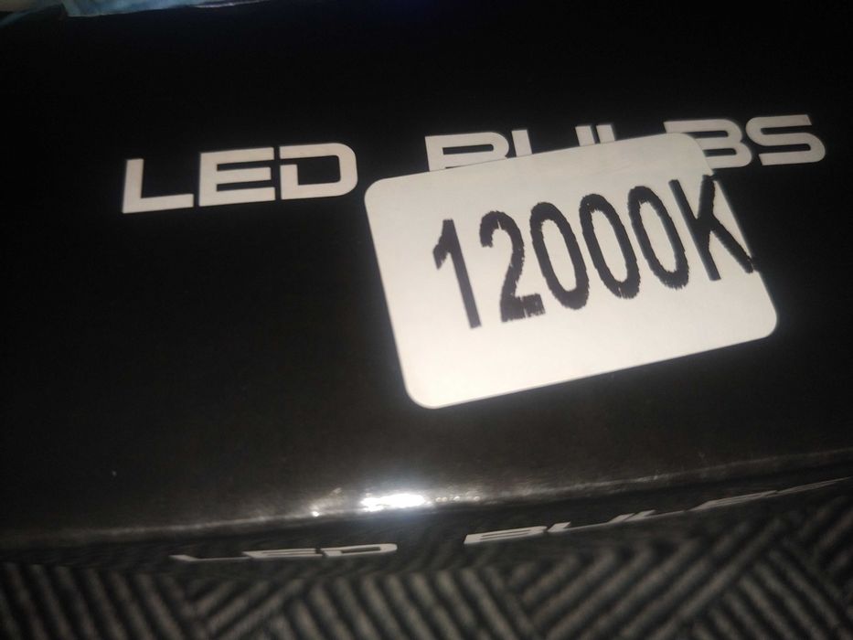 Продам led лампочки в фары