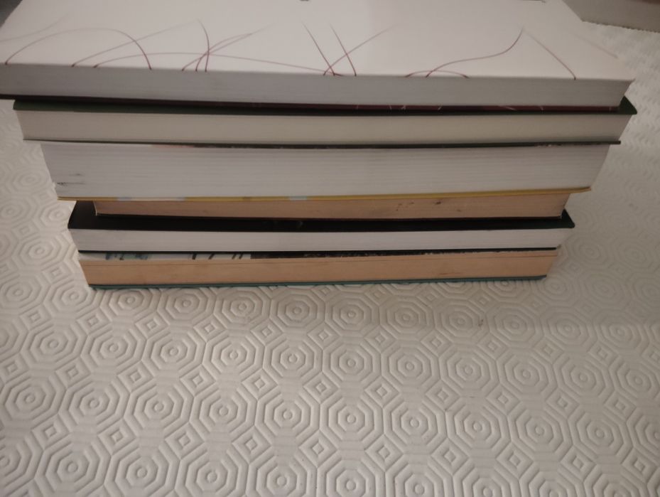 Livros de Ficção Vários Escritores Usados