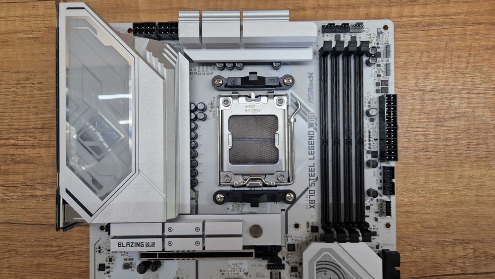 Ryzen 7 5700X3D,b550m steel legend おまけ付き Procesor AMD Ryzen 7 5700X 3,4GHz BOX (100100000926WOF) - Opinie i