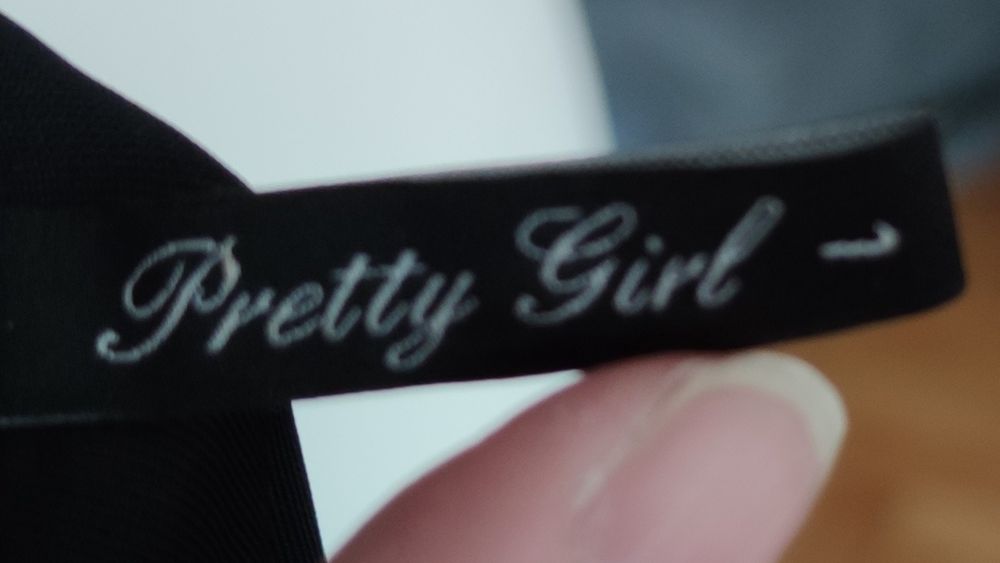 Sukienka welurowa Pretty Girl.