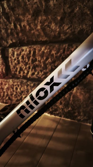 Bicicleta elétrica quase nova