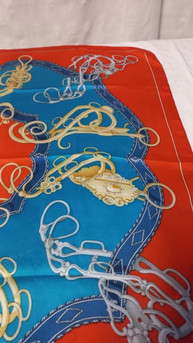 Lenço unisexo tecido acetinado