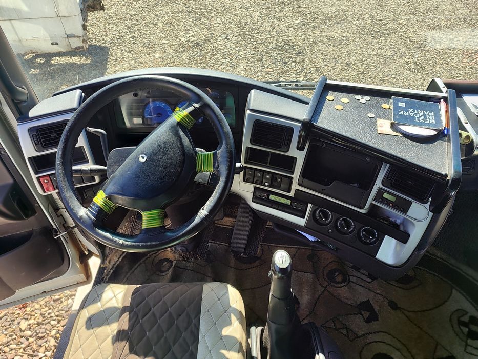 Тягач Renault Magnum