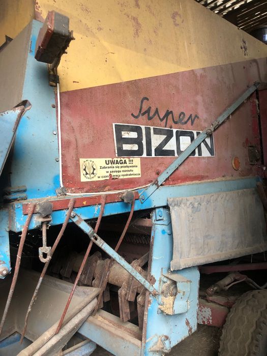 Kombajn zbiżowy Bizon
