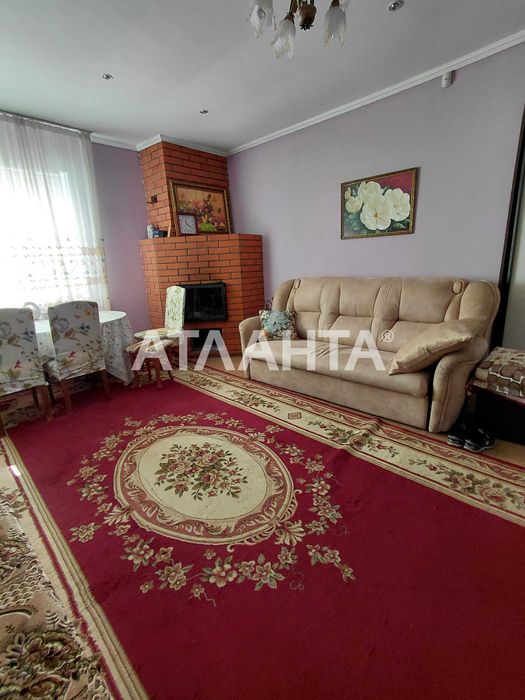 Капітальний будинок у Кошарах
