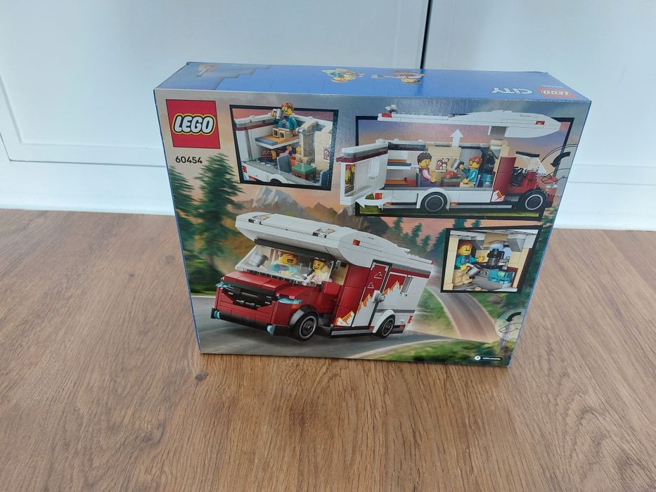 Lego City 60454 Holiday Camper Van