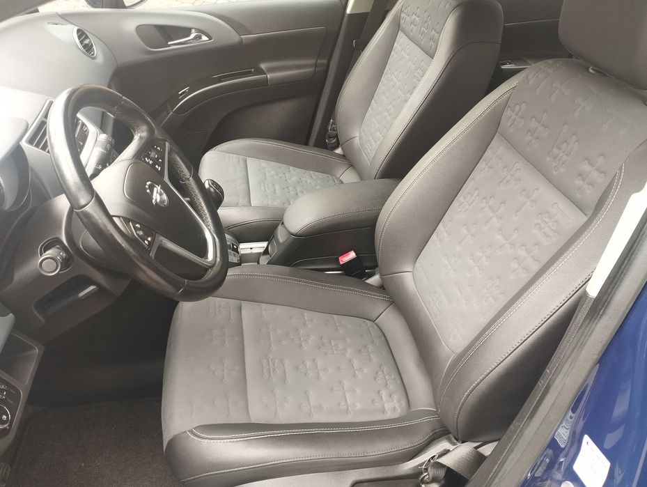 OPEL MERIVA B. 1.4 benzyna -100KM, rok prod. 2011, przebieg 125000km.