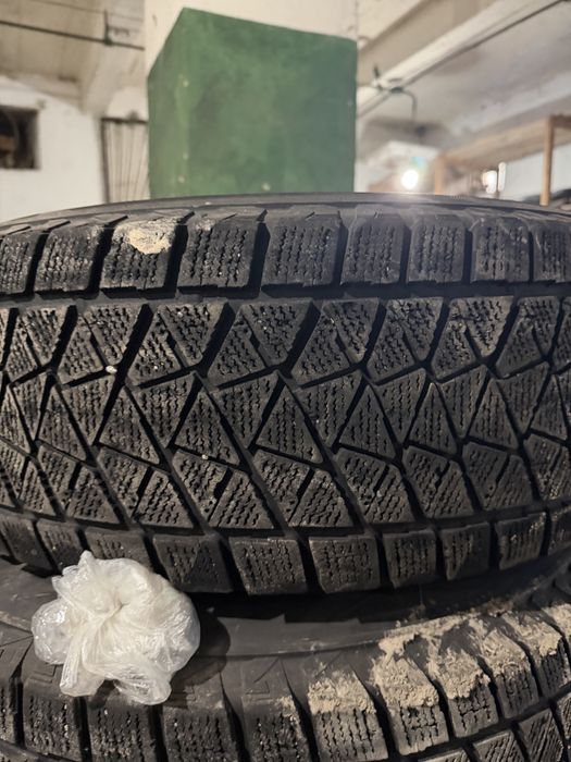 Bridgestone Blizzak 265 65 16