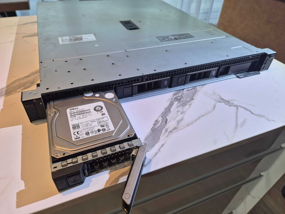 Serwer Dell PowerEdge R340 | Xeon E-2246G (6c/12t) | 64GB RAM ECC | PERC H730P | 3x 1TB HDD