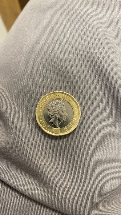 Moeda One pound 2016)COMO NOVA)