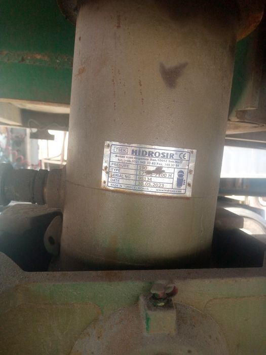 Продам напівпричіп самосвал