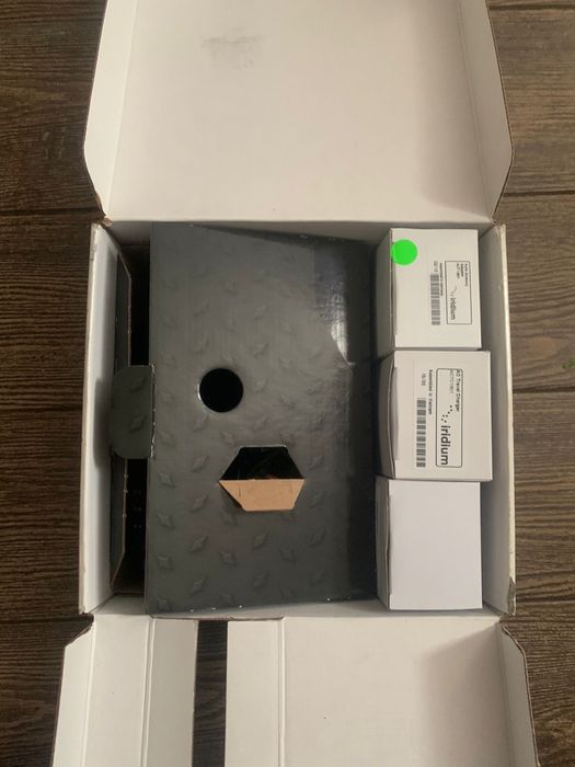 Супутниковий телефон Iridium 9555