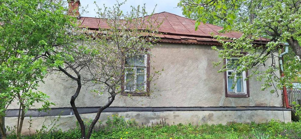 Продам 1/2 дома78 м2 Люботин 20 сот.земельный участок 7 000уе торг