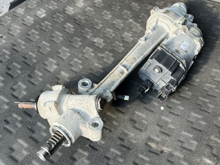 Электроусилитель на Tesla Model S