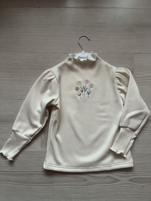 Кофтинка для дівчинки