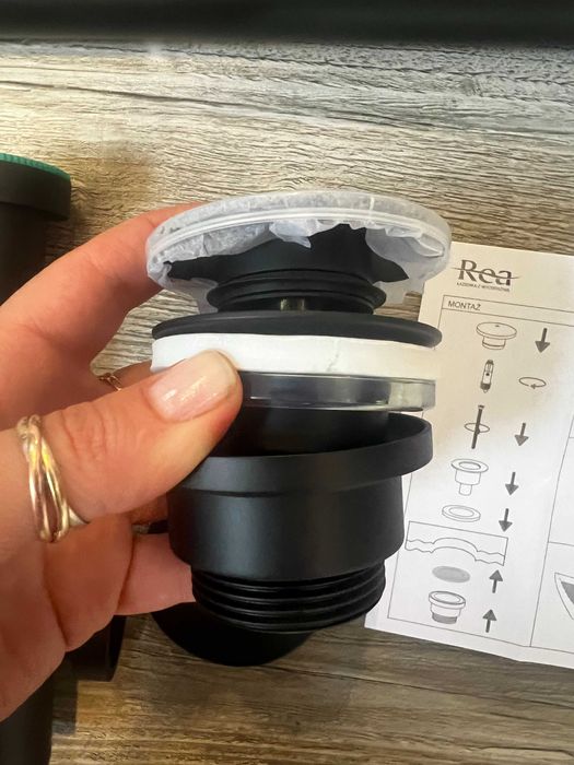 Syfon Umywalkowy Klik-Klak Uniwersalny Rea Czarny Matowy