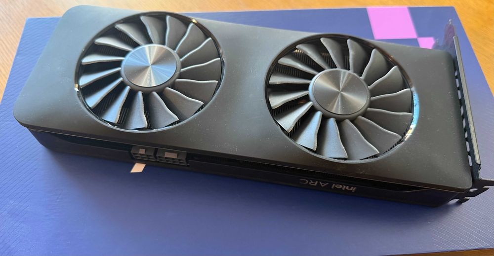 Karta graficzna Intel Arc A750 Limited Edition