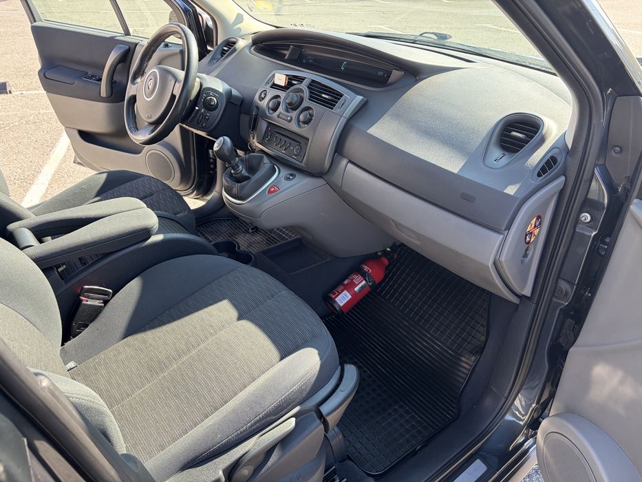 Продам Renault Scenic 1.5D 2008