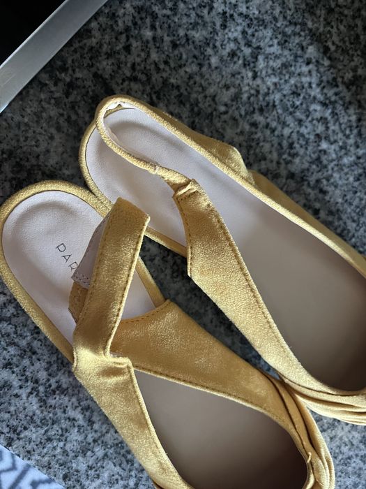 Sandalias Amarelo