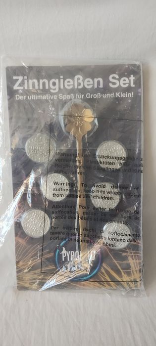 Odlewanie figurek cynowych łyżeczki